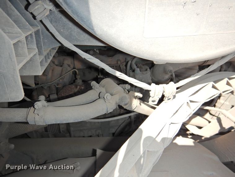 image for item DG1427 2013 Volvo VN  semi truck