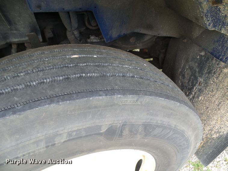 image for item DG1977 2008 International WorkStar 7300  box truck