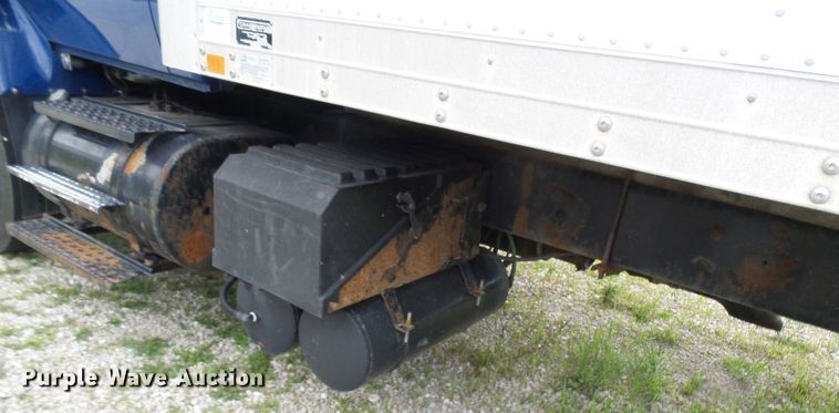 image for item DG1977 2008 International WorkStar 7300  box truck