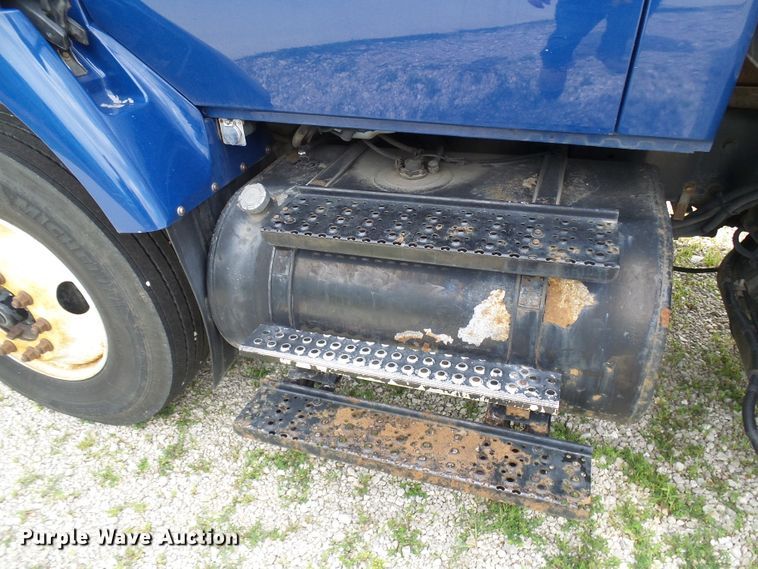 image for item DG1977 2008 International WorkStar 7300  box truck