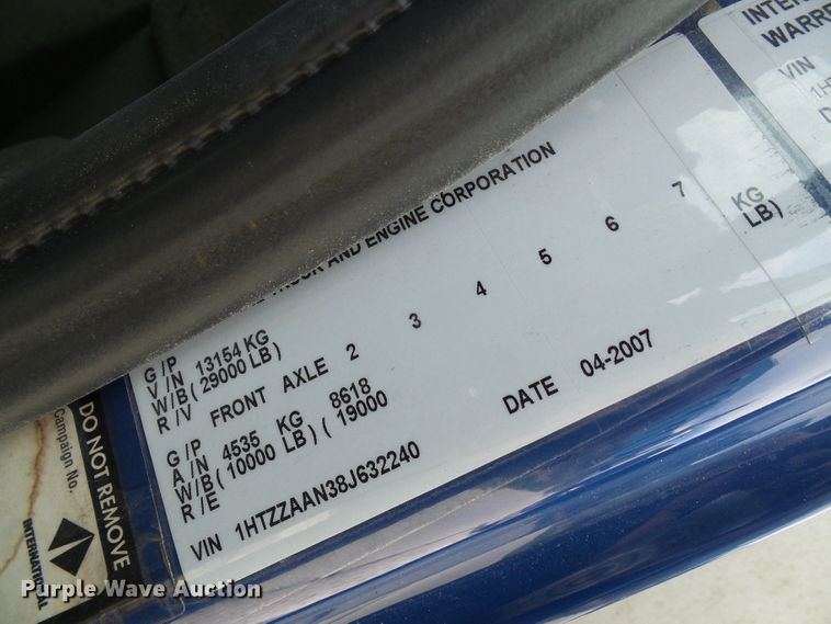 image for item DG1977 2008 International WorkStar 7300  box truck