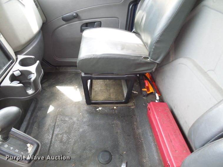 image for item DG1977 2008 International WorkStar 7300  box truck