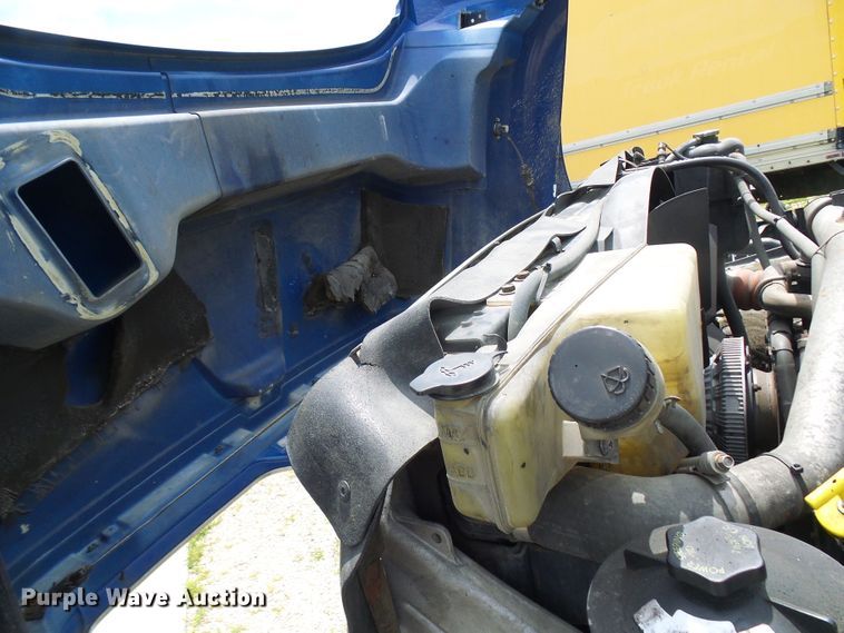 image for item DG1977 2008 International WorkStar 7300  box truck