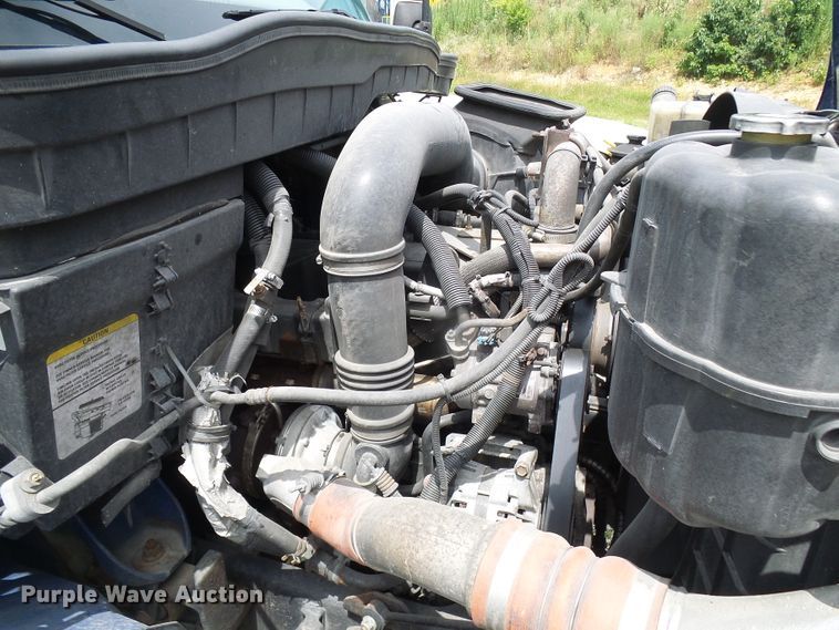 image for item DG1977 2008 International WorkStar 7300  box truck