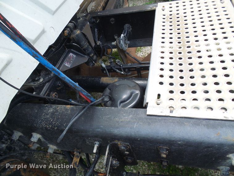 image for item DG1978 2009 International DuraStar 4400  semi truck