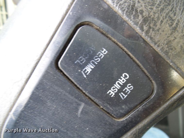 image for item DG1978 2009 International DuraStar 4400  semi truck