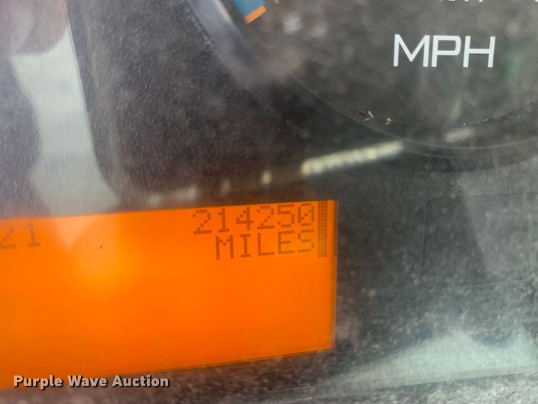 image for item DG1978 2009 International DuraStar 4400  semi truck