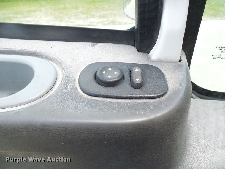 image for item DG1978 2009 International DuraStar 4400  semi truck