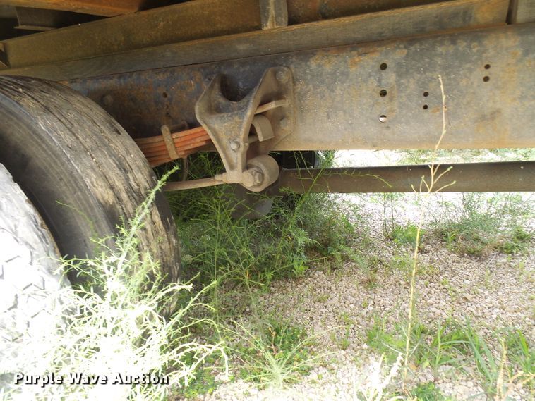 image for item DG1979 2002 International 4300  box truck