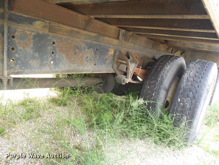 image for item DG1979 2002 International 4300  box truck