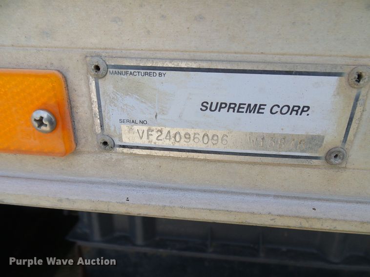 image for item DG1979 2002 International 4300  box truck