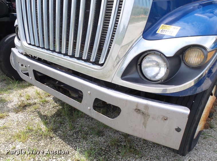 image for item DG1980 2012 International WorkStar 7300  box truck