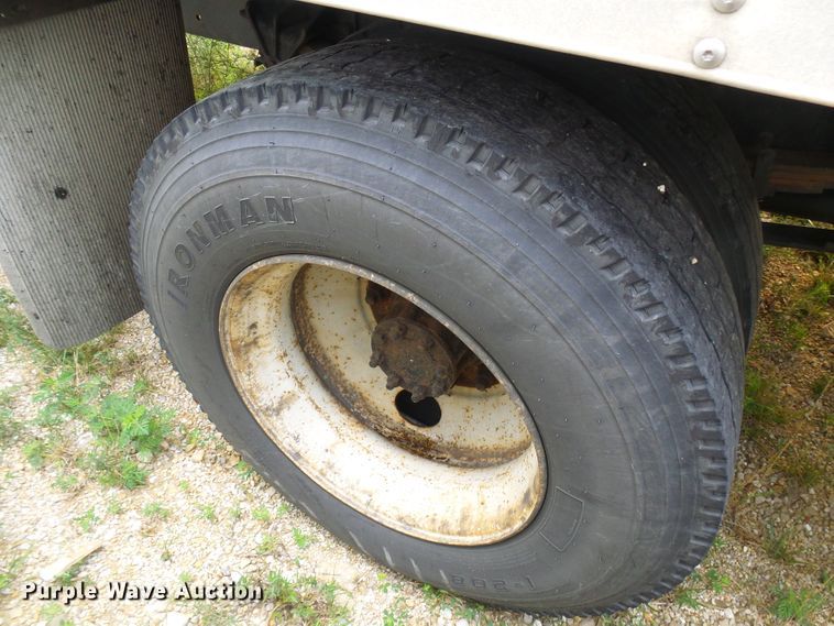 image for item DG1980 2012 International WorkStar 7300  box truck