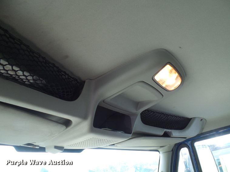 image for item DG1980 2012 International WorkStar 7300  box truck