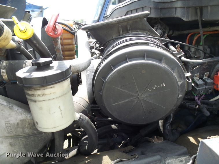 image for item DG1980 2012 International WorkStar 7300  box truck