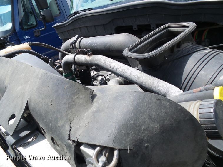 image for item DG1980 2012 International WorkStar 7300  box truck