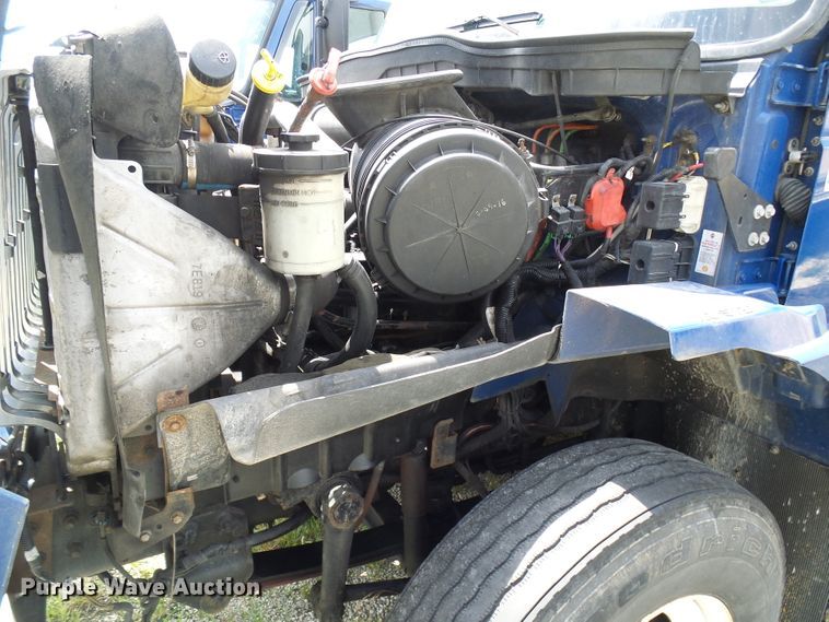 image for item DG1980 2012 International WorkStar 7300  box truck