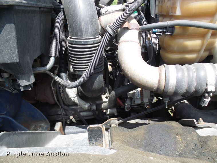 image for item DG1980 2012 International WorkStar 7300  box truck