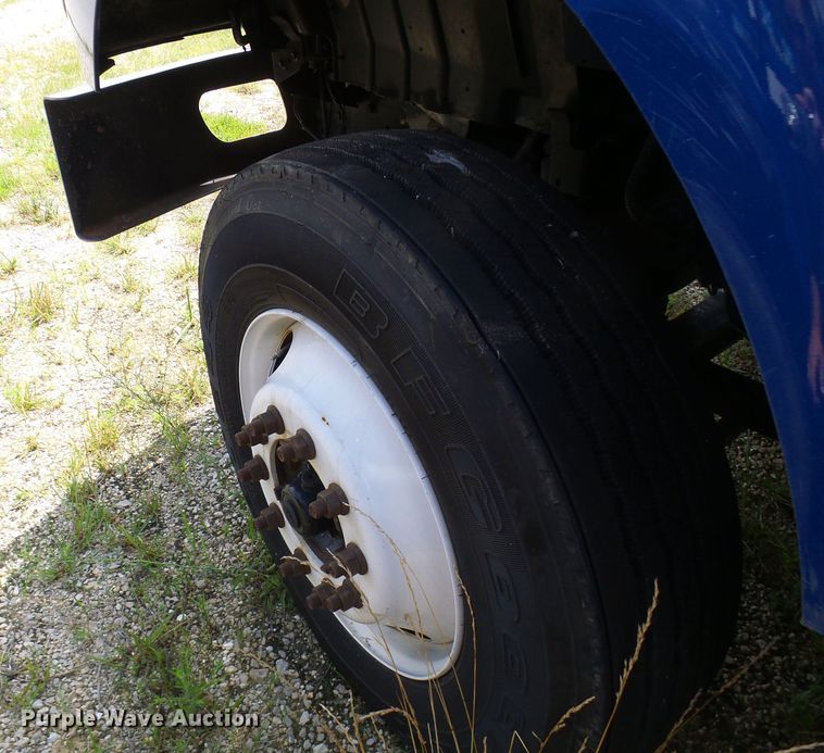 image for item DG1981 2013 International WorkStar 7300  box truck