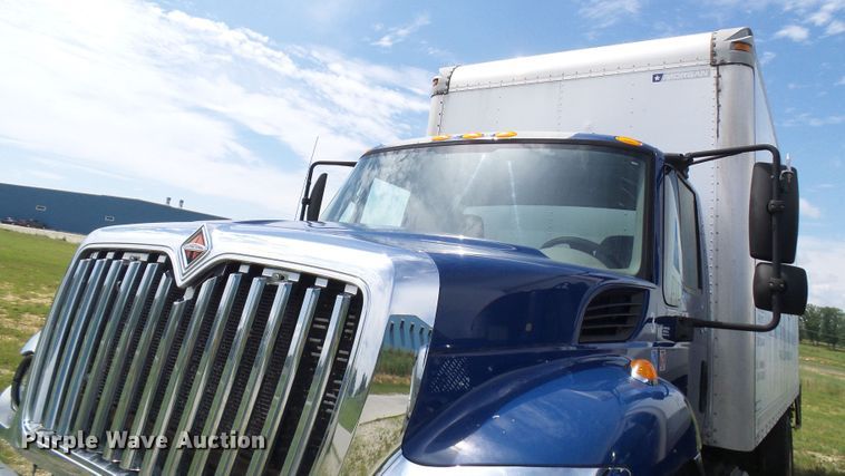 image for item DG1981 2013 International WorkStar 7300  box truck