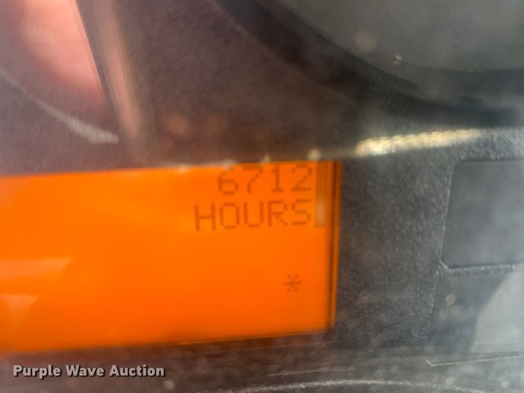 image for item DG1981 2013 International WorkStar 7300  box truck