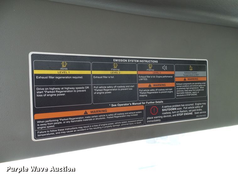 image for item DG1981 2013 International WorkStar 7300  box truck