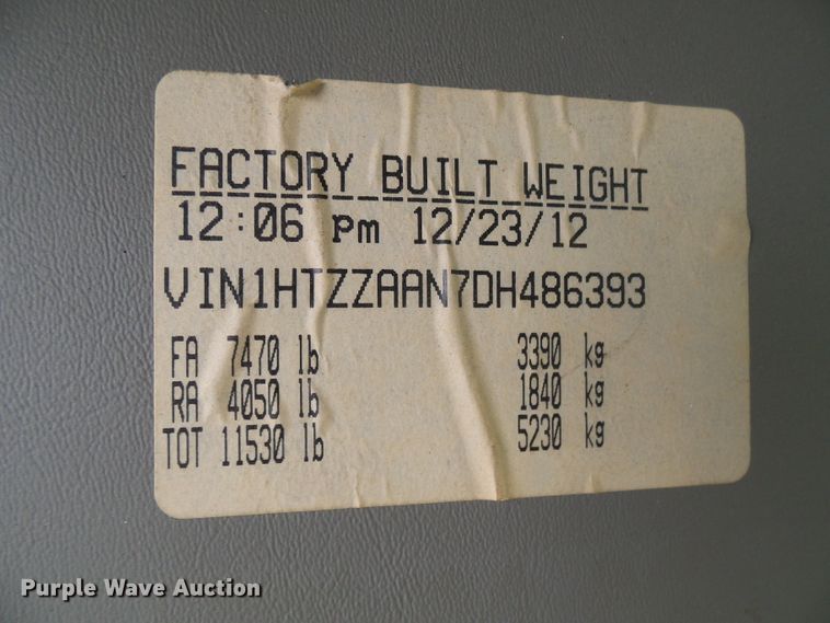 image for item DG1981 2013 International WorkStar 7300  box truck