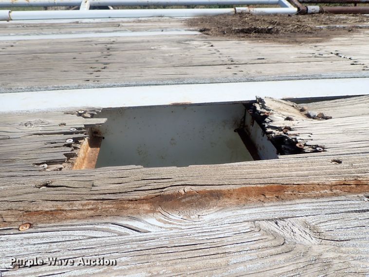 image for item DG2396 1990 Aztec CT flatbed hay trailer