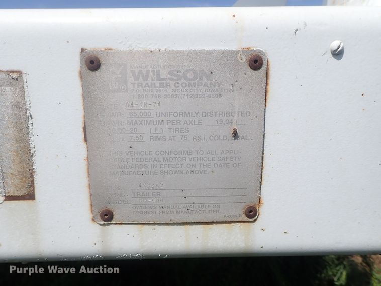 image for item DG2397 1974 Wilson GH-400 flatbed hay trailer