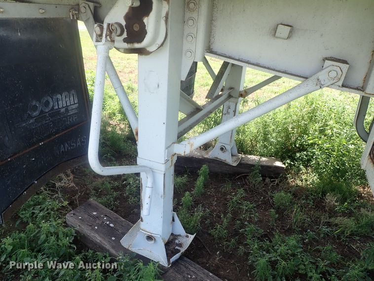 image for item DG2397 1974 Wilson GH-400 flatbed hay trailer