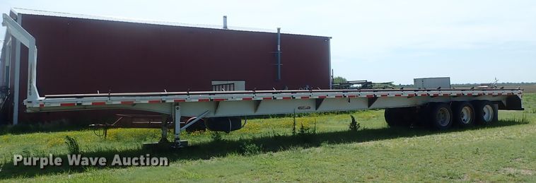 image for item DG2398 1988 Utility flatbed hay trailer