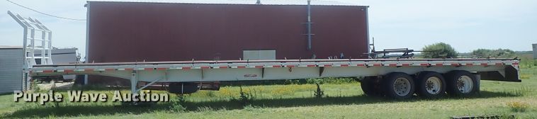 image for item DG2398 1988 Utility flatbed hay trailer