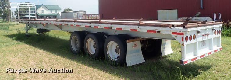 image for item DG2398 1988 Utility flatbed hay trailer