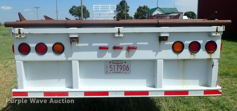 image for item DG2398 1988 Utility flatbed hay trailer
