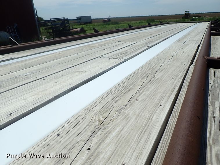 image for item DG2398 1988 Utility flatbed hay trailer