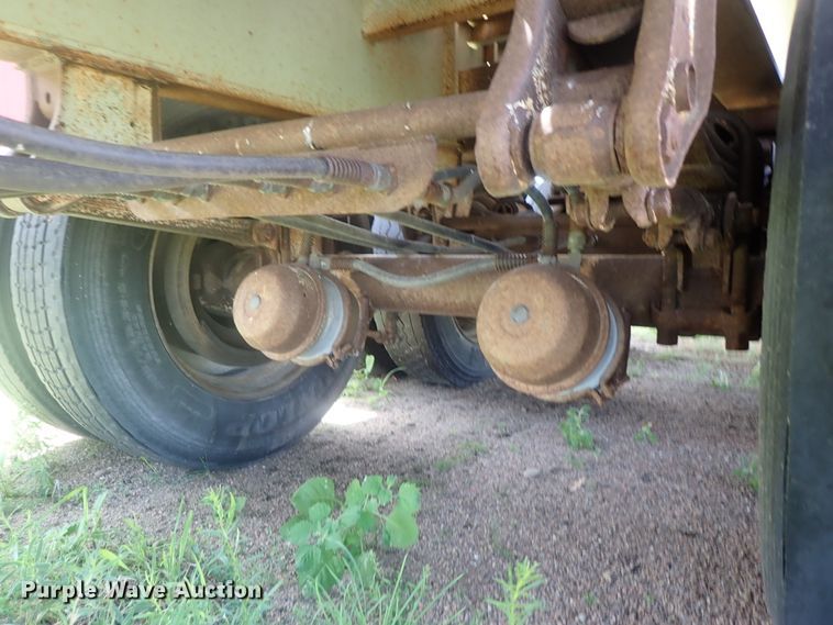 image for item DG2398 1988 Utility flatbed hay trailer