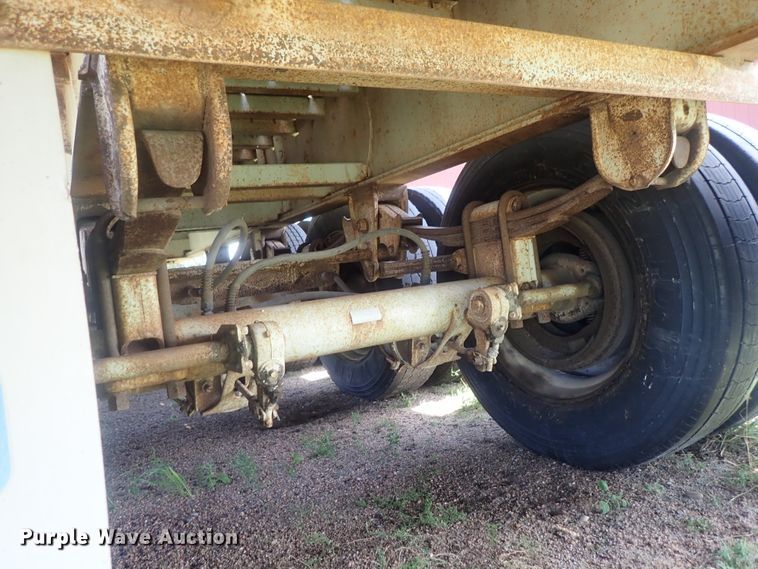 image for item DG2398 1988 Utility flatbed hay trailer