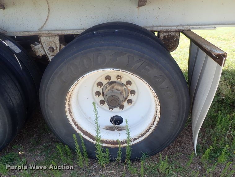 image for item DG2398 1988 Utility flatbed hay trailer