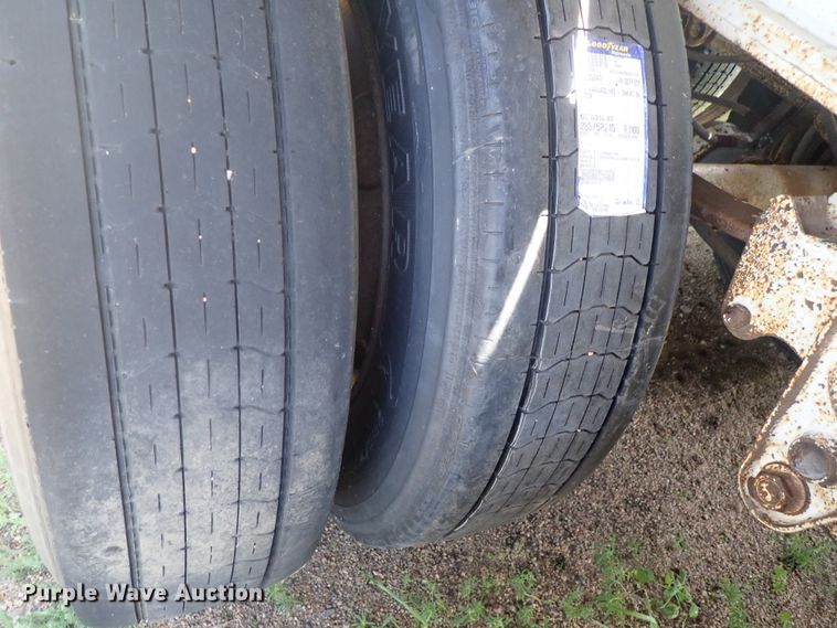 image for item DG2398 1988 Utility flatbed hay trailer