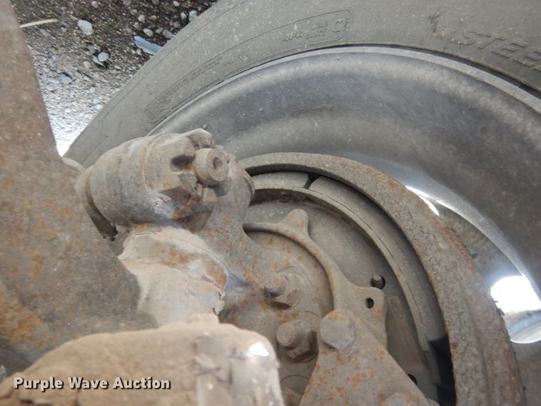 image for item DG4504 2007 Freightliner Columbia  semi truck