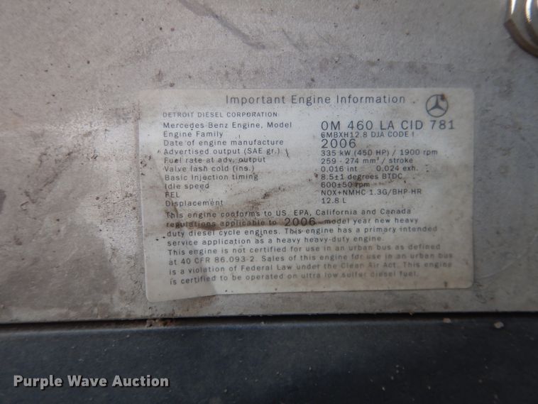 image for item DG4504 2007 Freightliner Columbia  semi truck