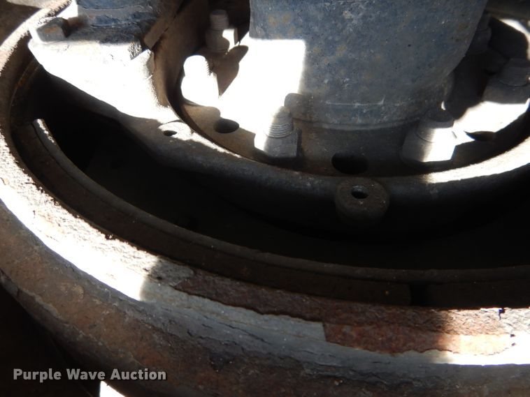 image for item DG4504 2007 Freightliner Columbia  semi truck