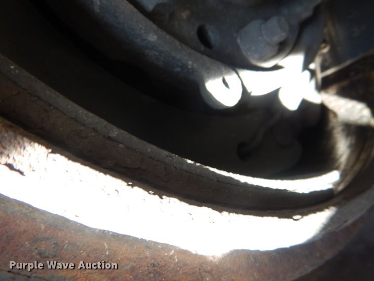 image for item DG4504 2007 Freightliner Columbia  semi truck