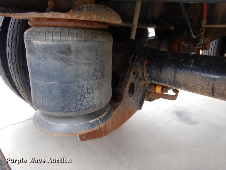 image for item DG6869 2011 Transcraft DTL-2100 drop deck trailer