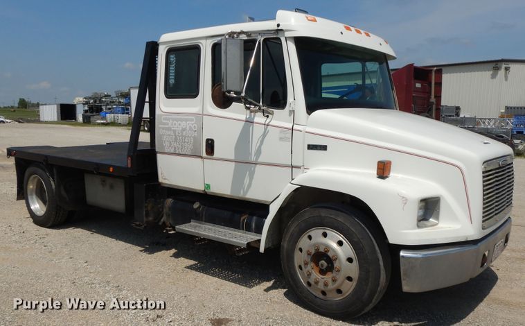 image for item DG7986 1999 Freightliner FL60  flatbed truck