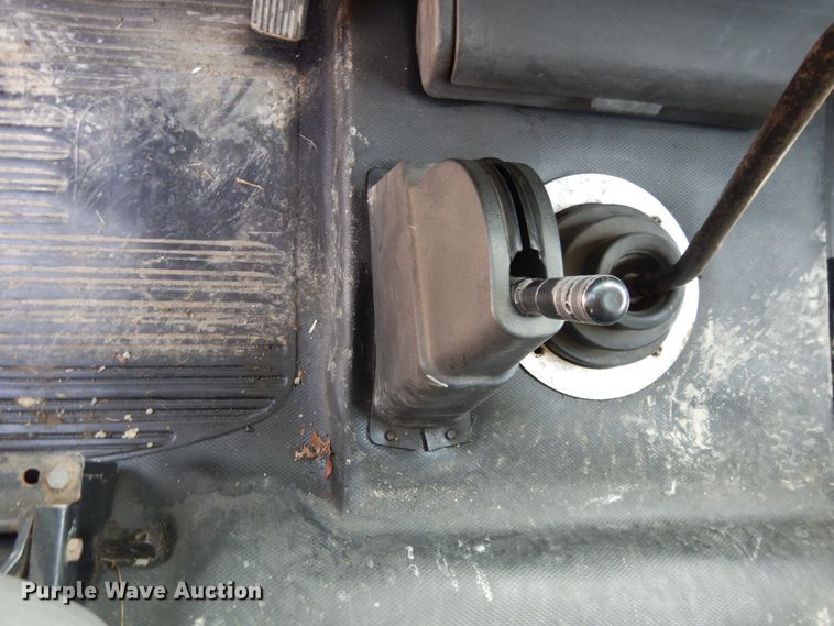 image for item DG7986 1999 Freightliner FL60  flatbed truck