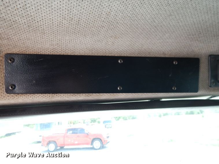 image for item DG7986 1999 Freightliner FL60  flatbed truck