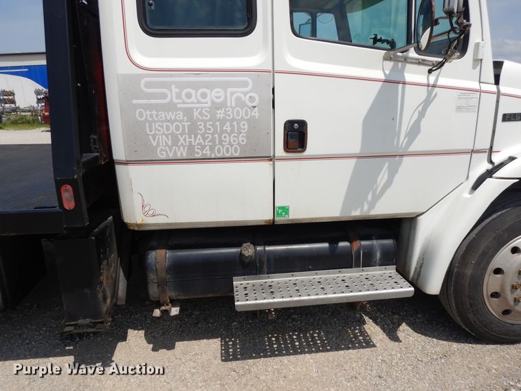 image for item DG7986 1999 Freightliner FL60  flatbed truck