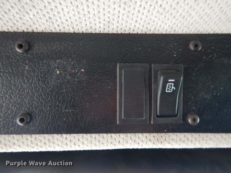 image for item DG7987 2001 Freightliner FL112  flatbed truck