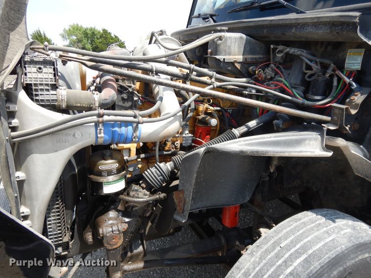 image for item DG7987 2001 Freightliner FL112  flatbed truck